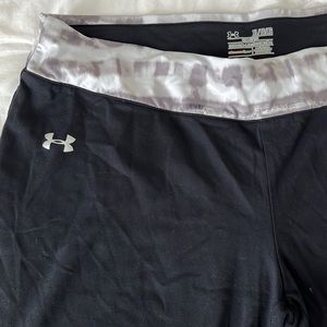 Under Armour XL Semi-fitted Shorter Workout Pants